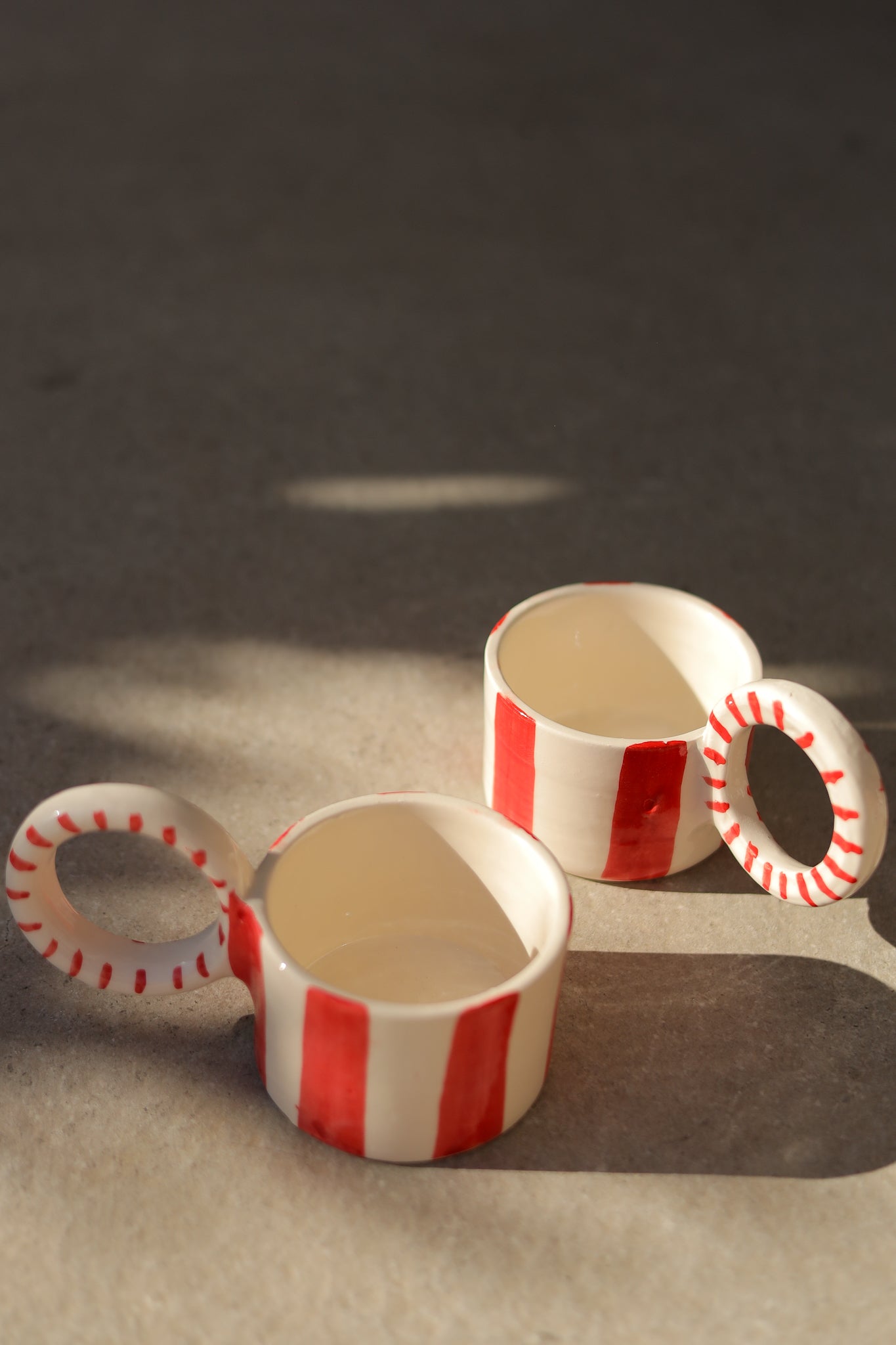TAZA RAYAS ROJAS