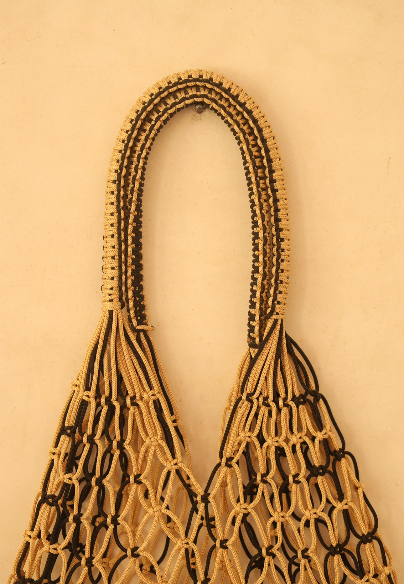 Bolso de crochet bicolor