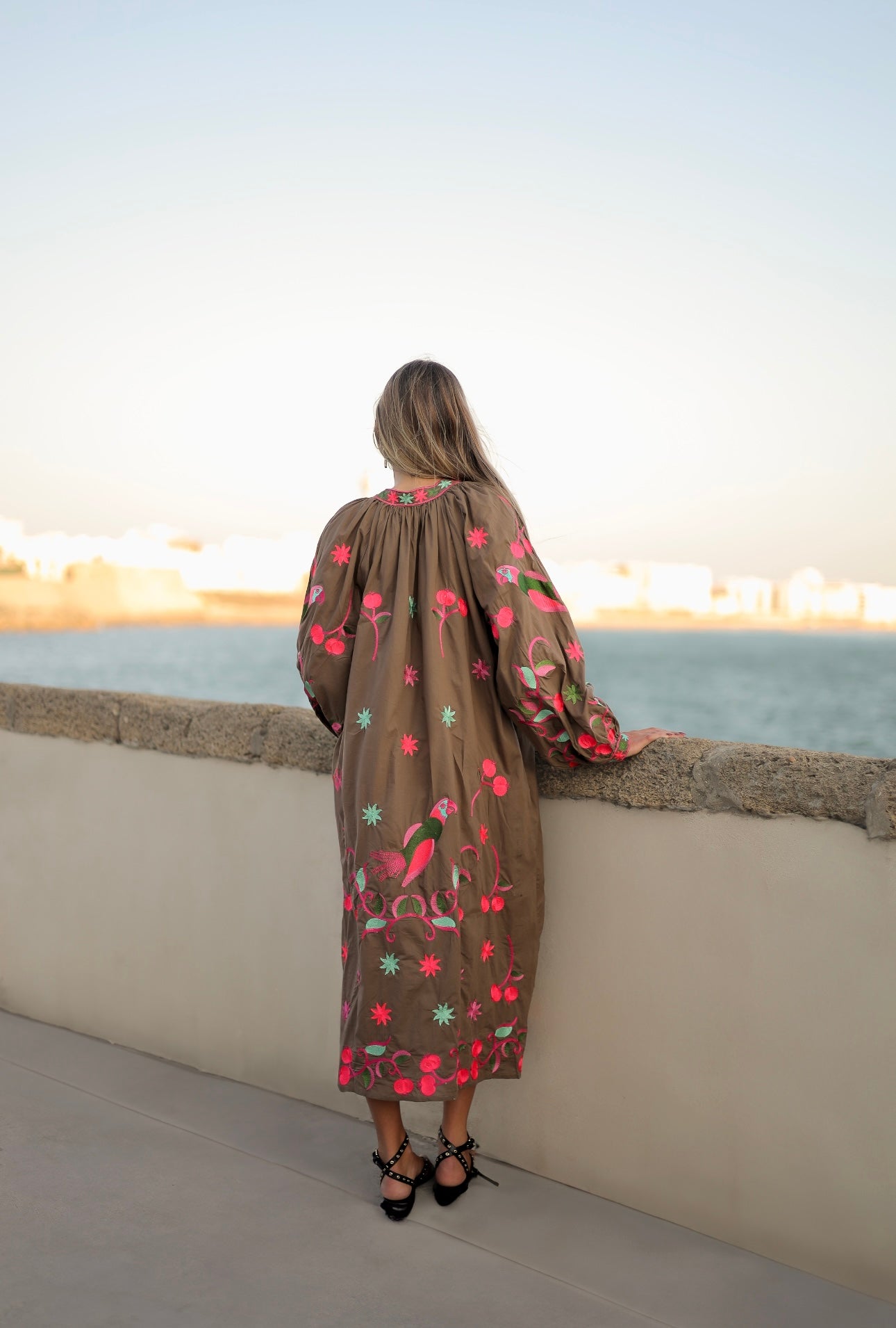 Vestido loros