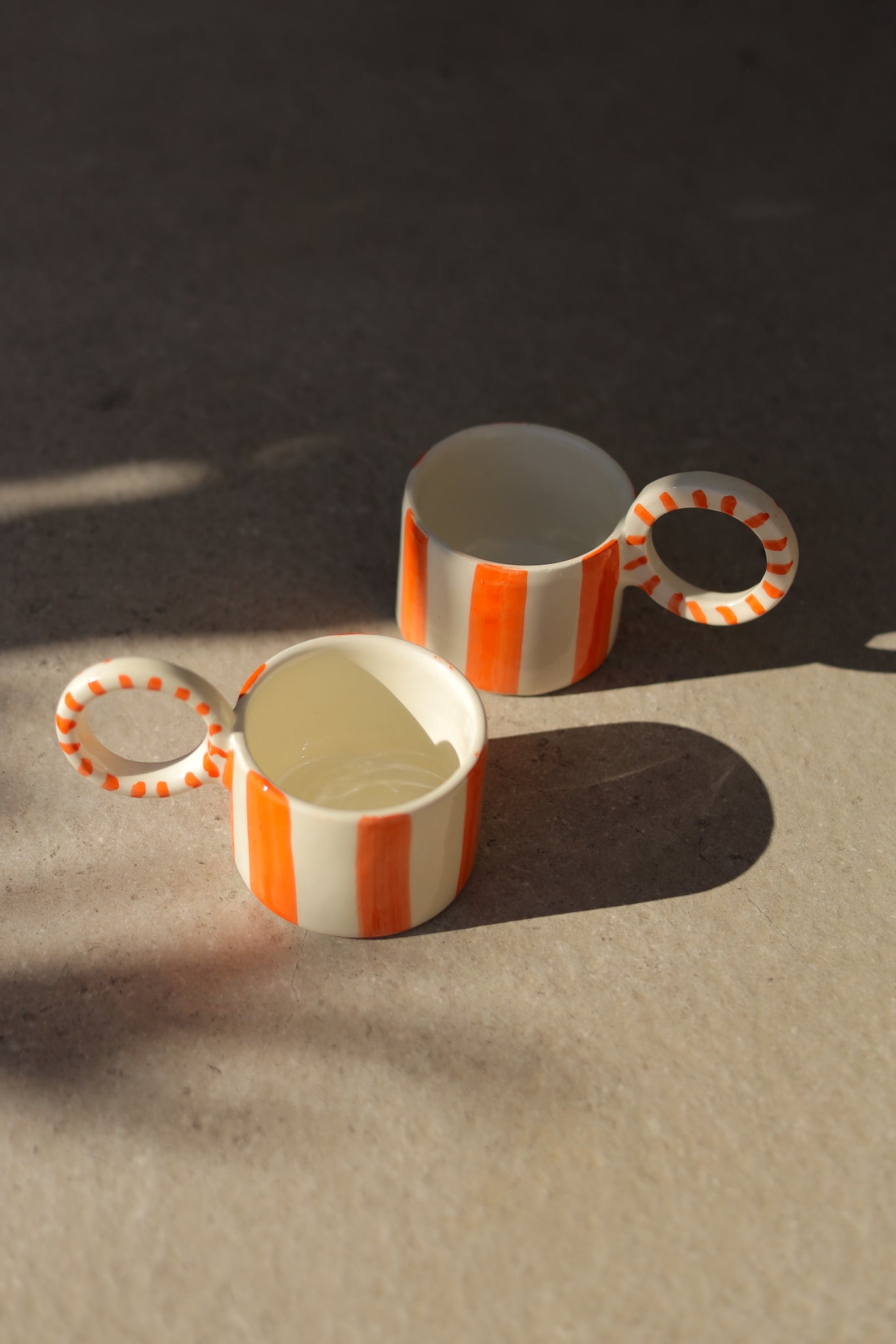 TAZA RAYAS NARANJA