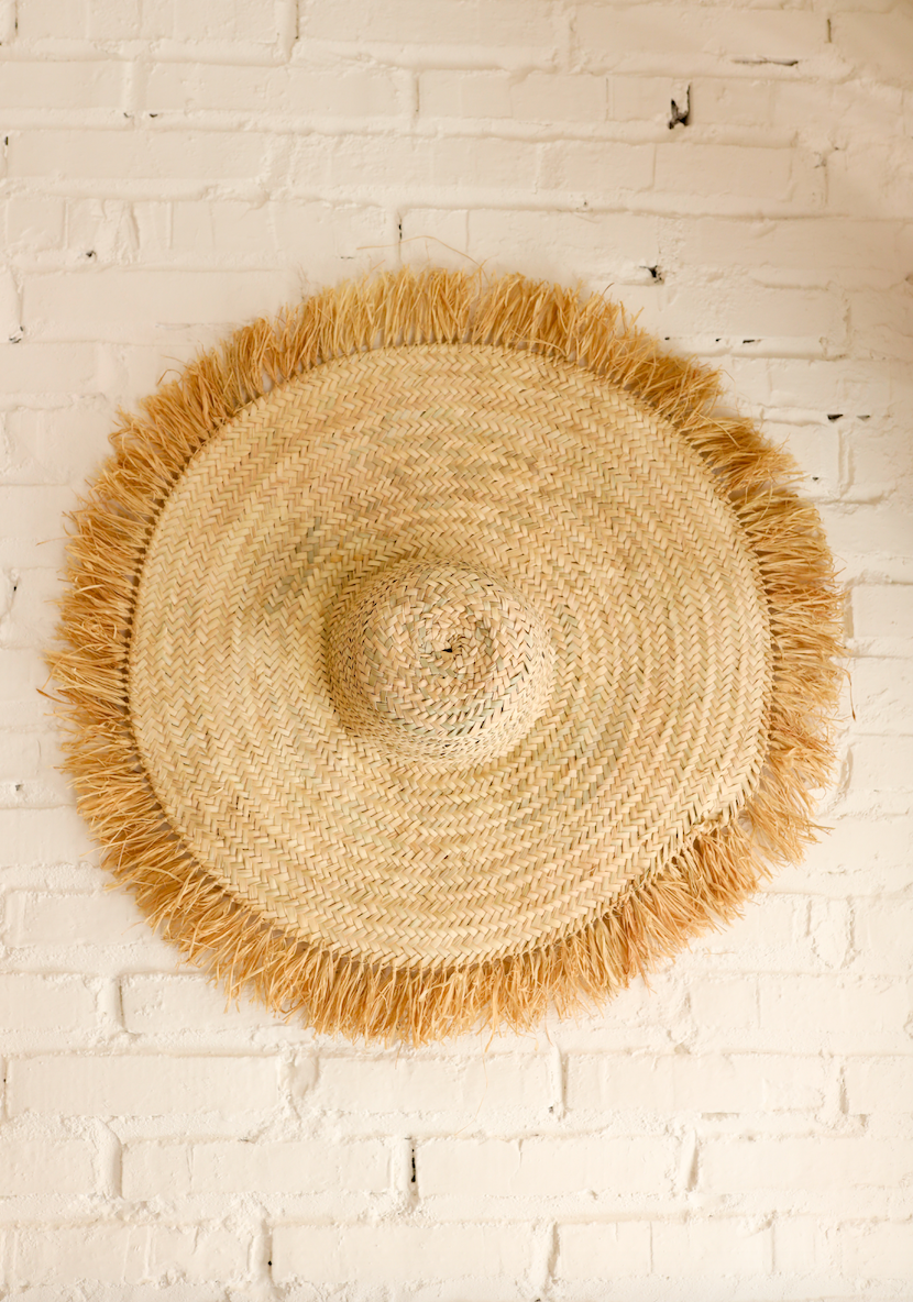 SOMBRERO DE PAJA CON FLECOS RAFIA